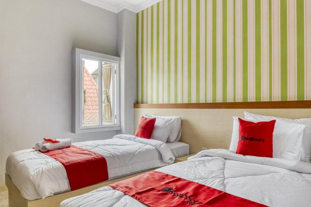 Reddoorz Near Sindu Kusuma Edupark 2 Hotel Cebongan Luaran gambar