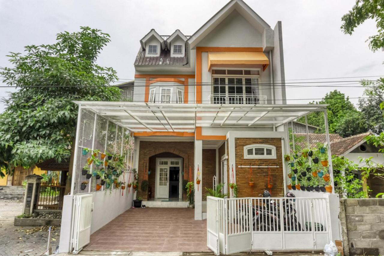 Reddoorz Near Sindu Kusuma Edupark 2 Hotel Cebongan Luaran gambar