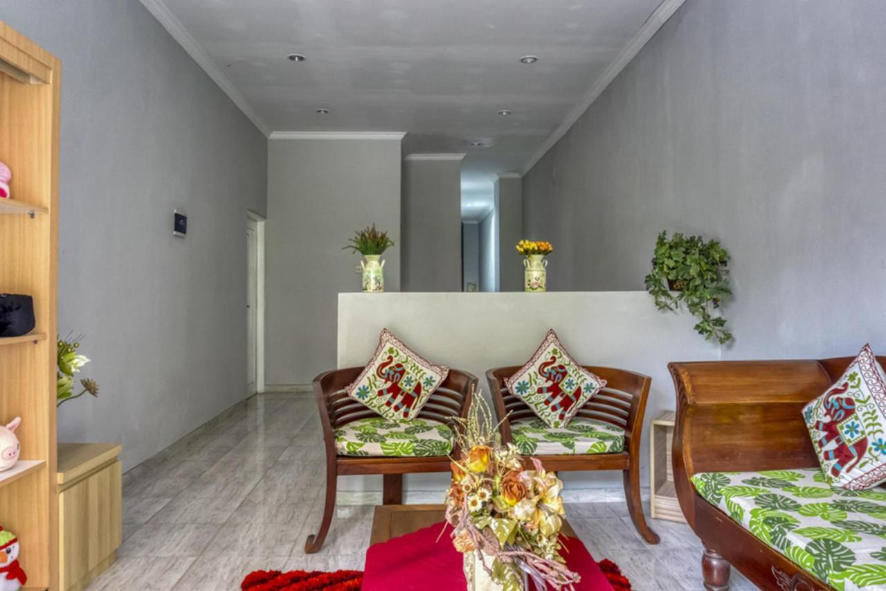 Reddoorz Near Sindu Kusuma Edupark 2 Hotel Cebongan Luaran gambar