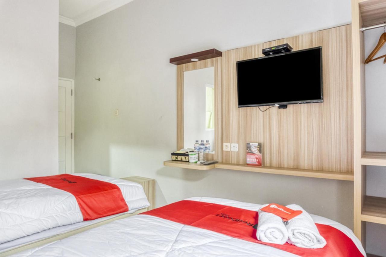 Reddoorz Near Sindu Kusuma Edupark 2 Hotel Cebongan Luaran gambar